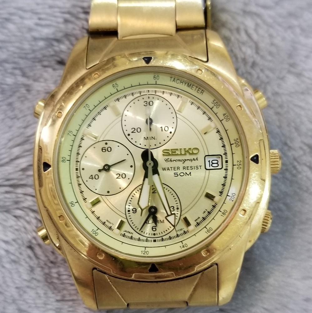 Men's wrist watch